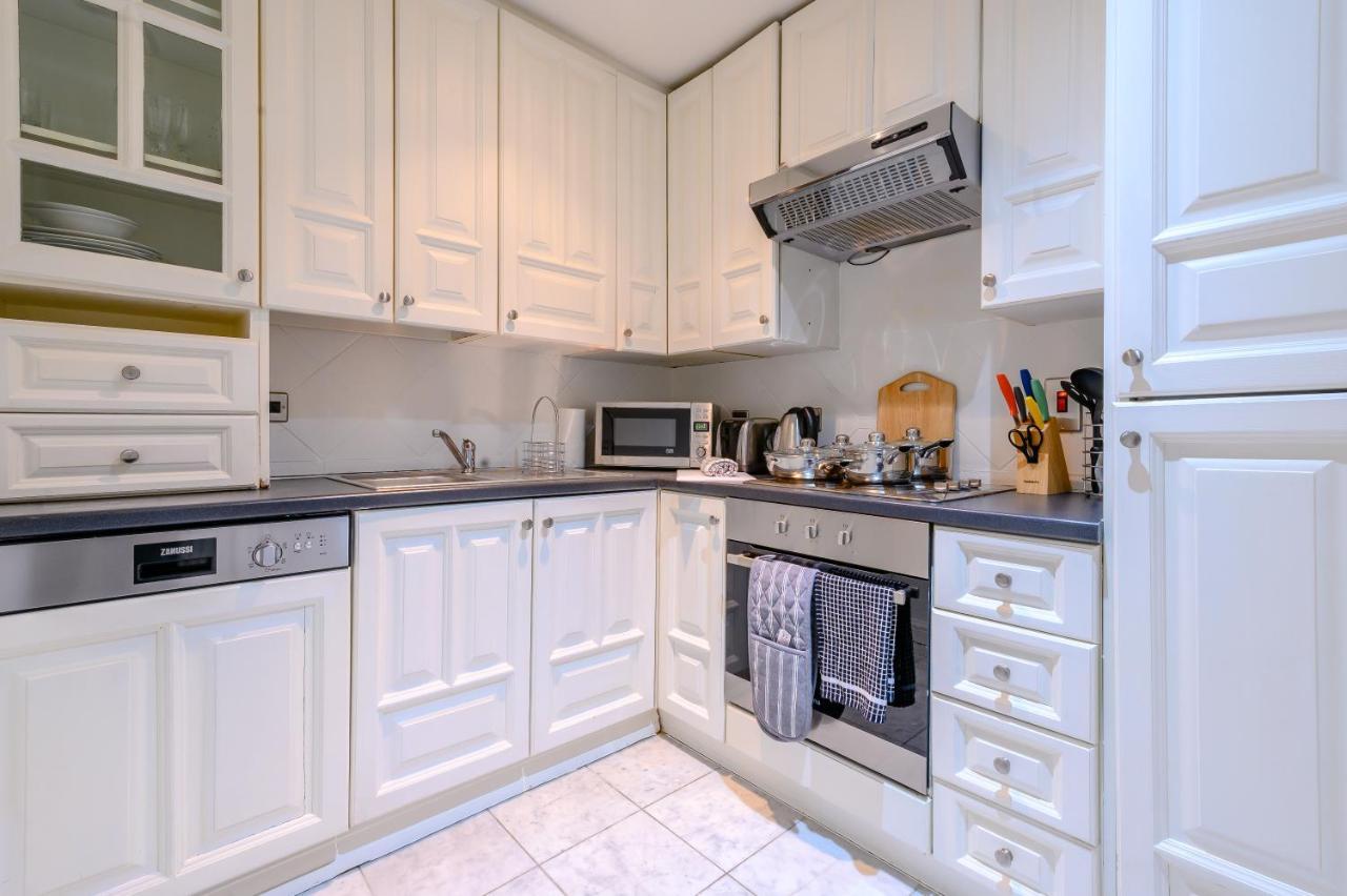 Somerset Court Kensington Apartments 런던 외부 사진