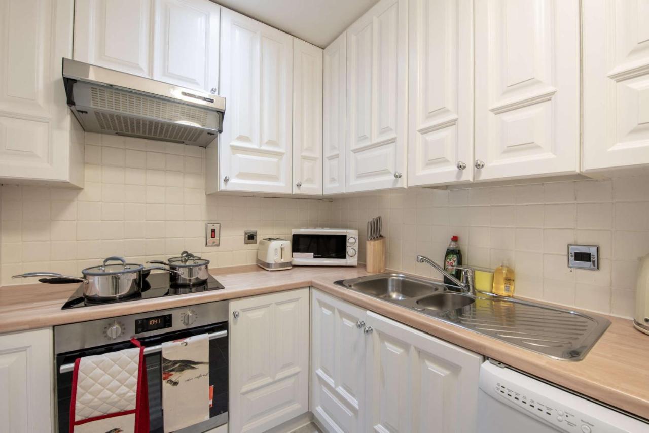 Somerset Court Kensington Apartments 런던 외부 사진