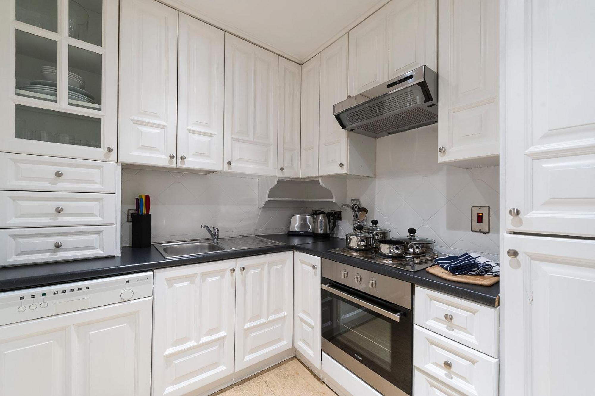 Somerset Court Kensington Apartments 런던 외부 사진
